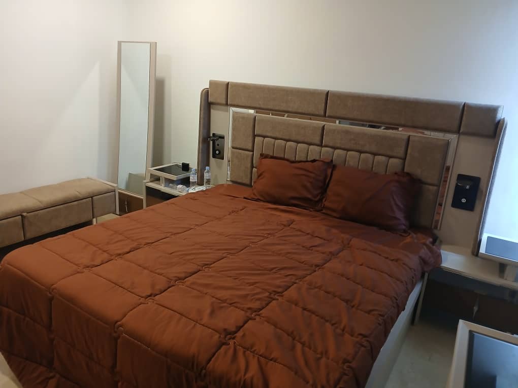 2 roomy1